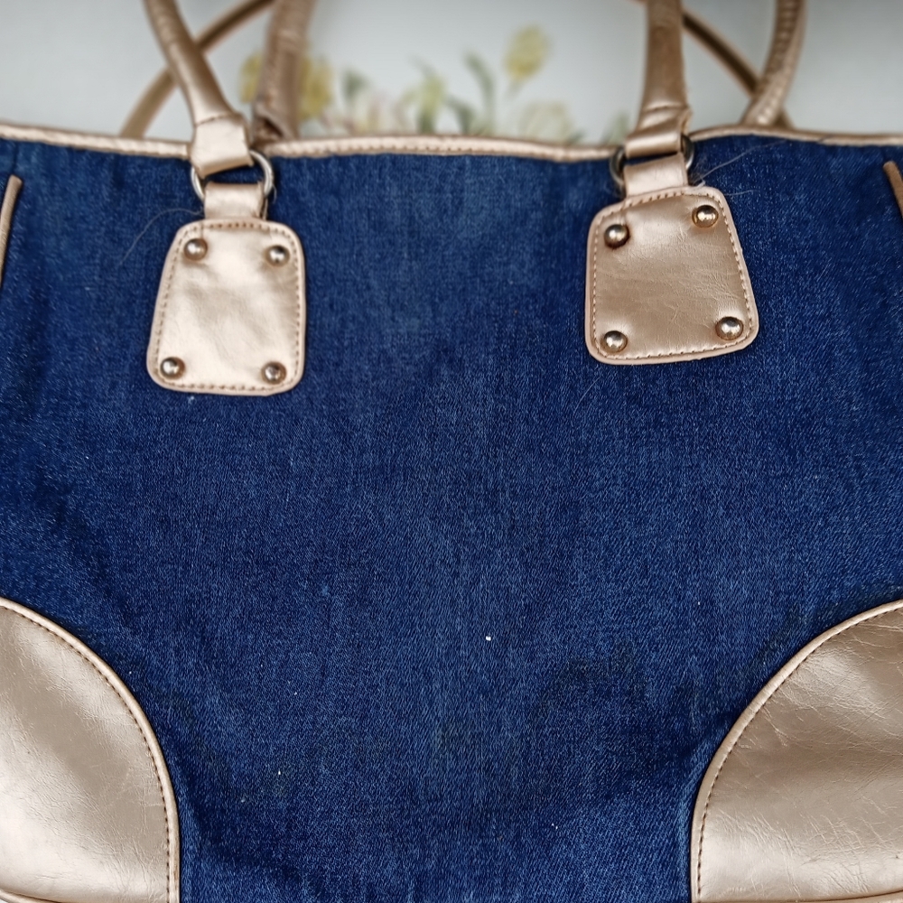 Hand bag